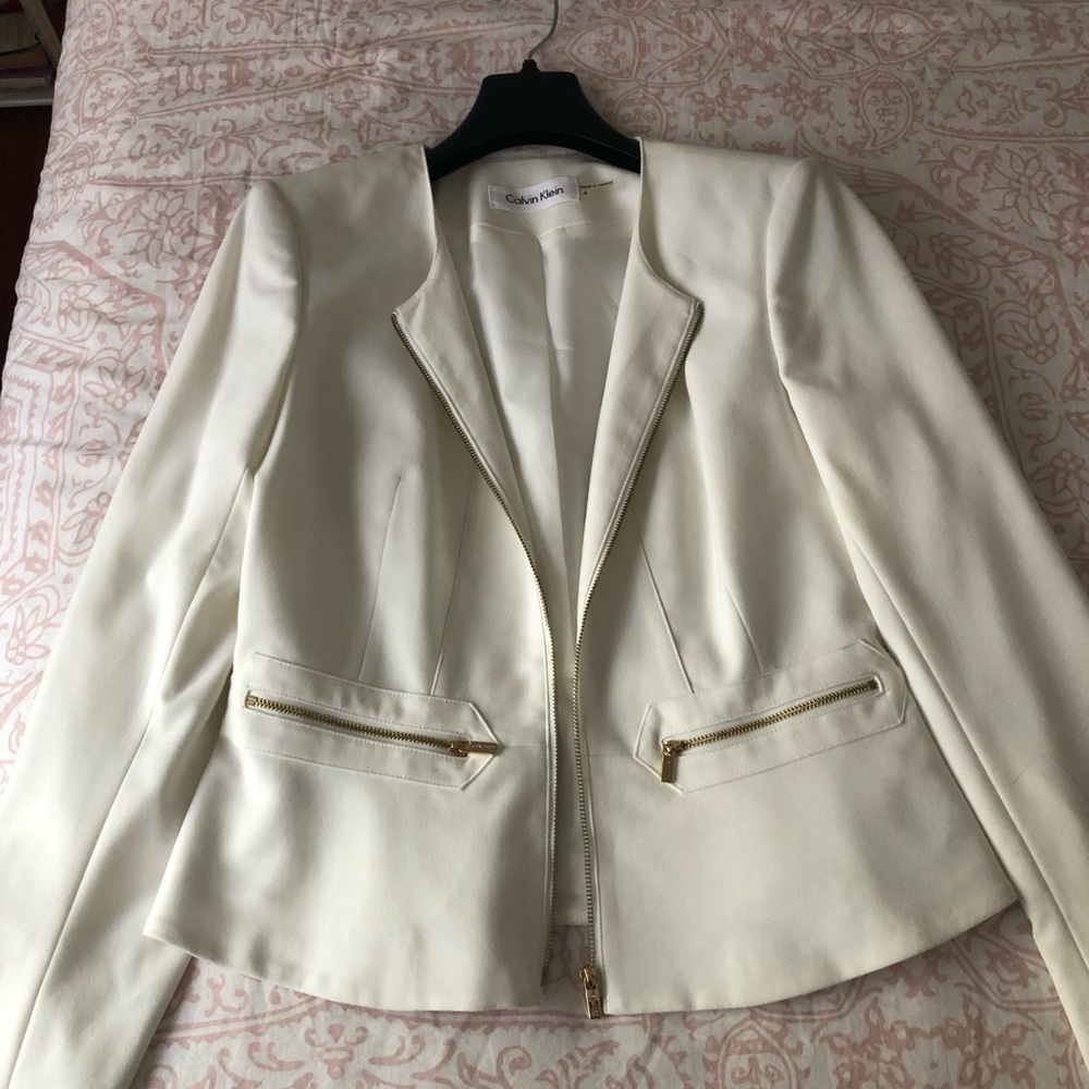Calvin Klein White blazer